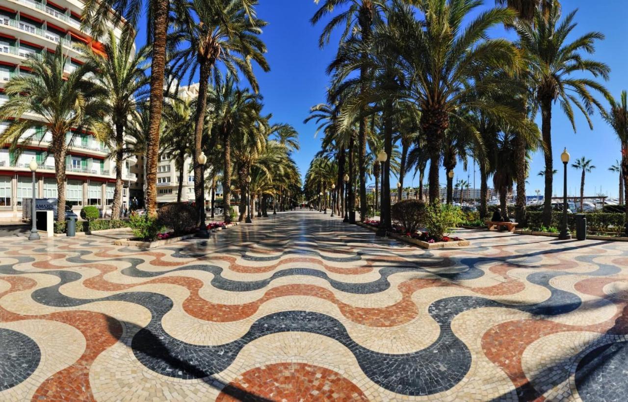 Place De La Mairie Alicante Eksteriør bilde