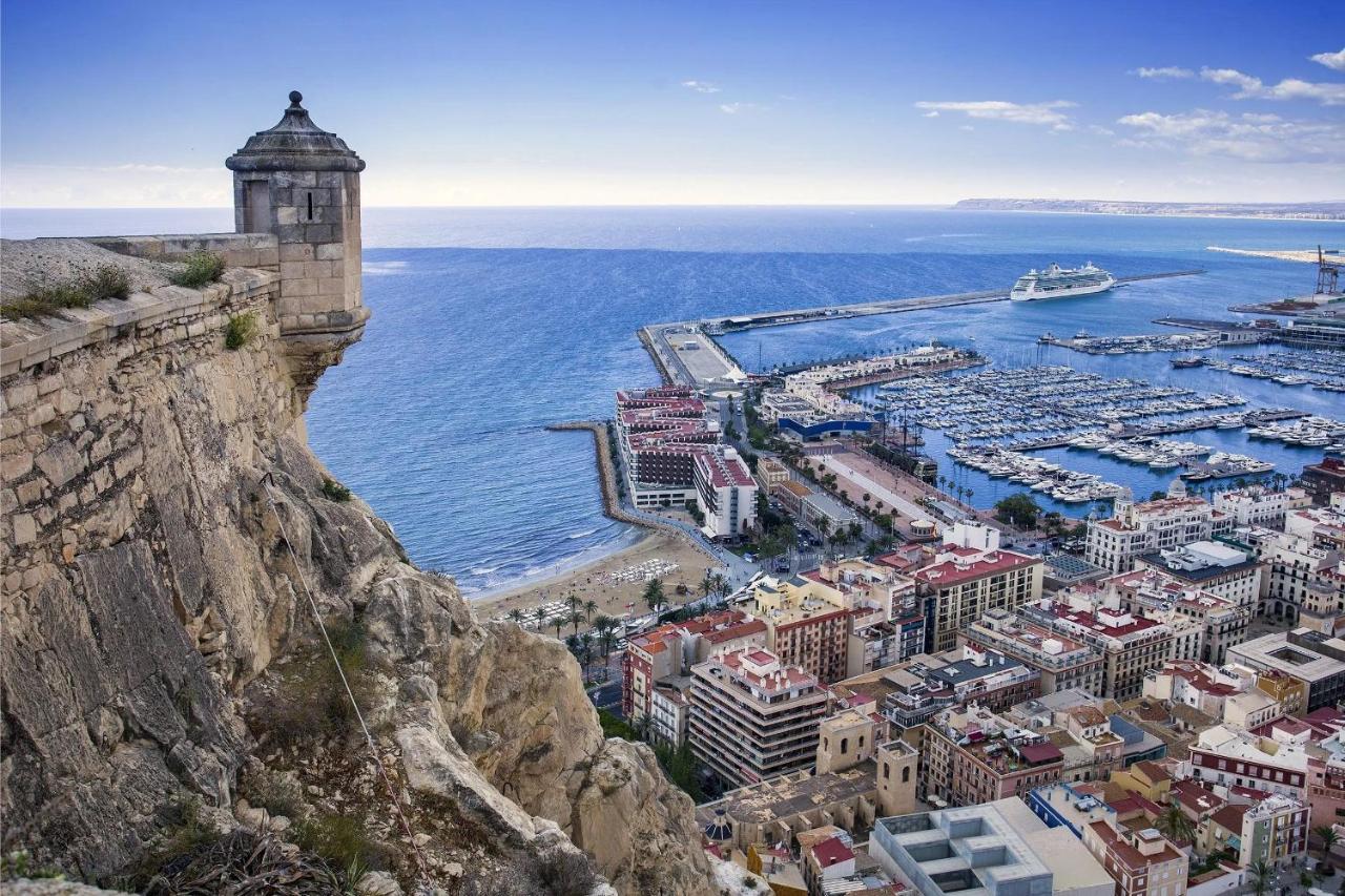 Place De La Mairie Alicante Eksteriør bilde
